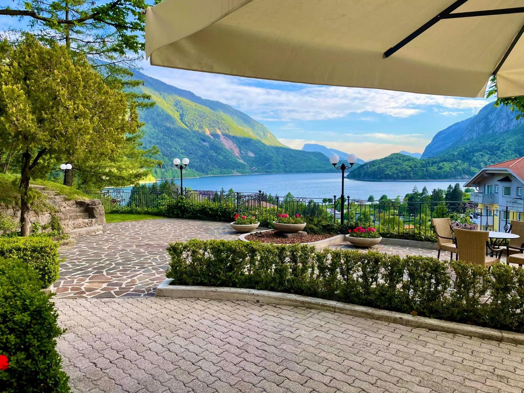 Hotel Miralago Wellness - Adults Only Molveno Exteriér fotografie